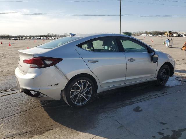 2019 HYUNDAI ELANTRA SE - KMHD84LF1KU840894