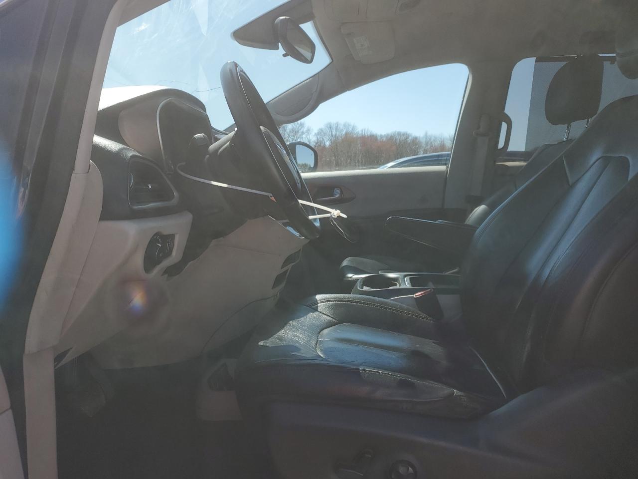 CHRYSLER PACIFICA TOURING L