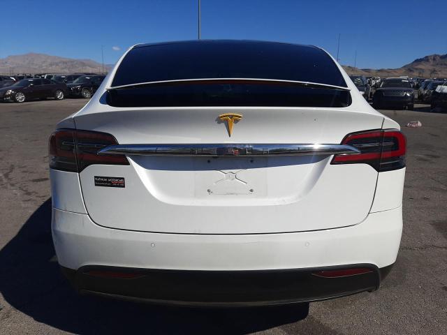 2018 TESLA MODEL X 5YJXCBE27JF089242