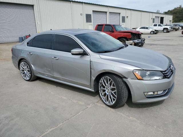 Vin: 1vwcn7a35ec073576, lot: 52810825, volkswagen passat sel 20144