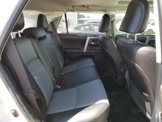 2018 TOYOTA 4RUNNER SR - JTEBU5JR4J5540720