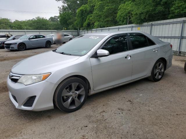 TOYOTA CAMRY BASE