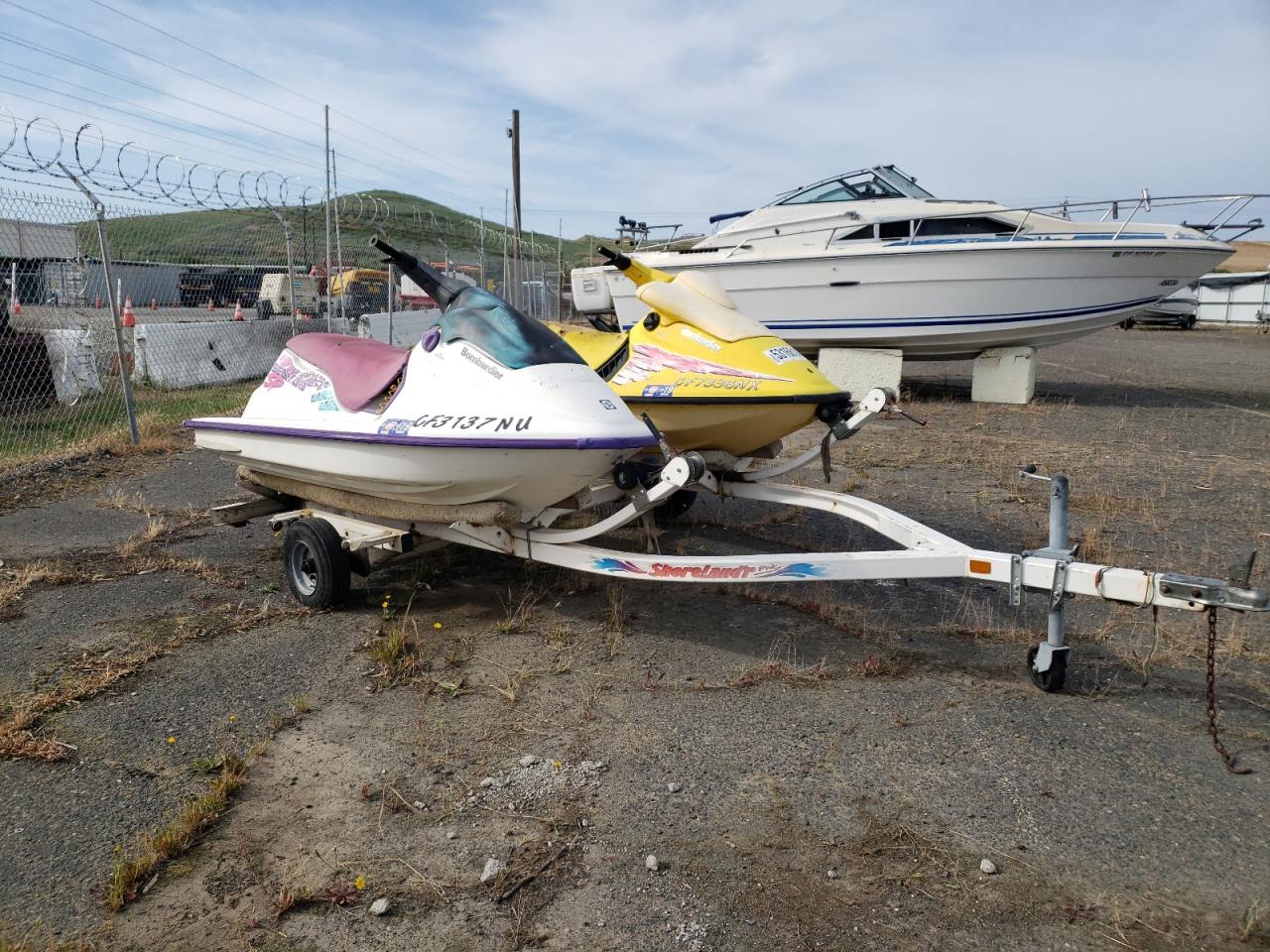  Salvage Bombardier Jet W Trlr