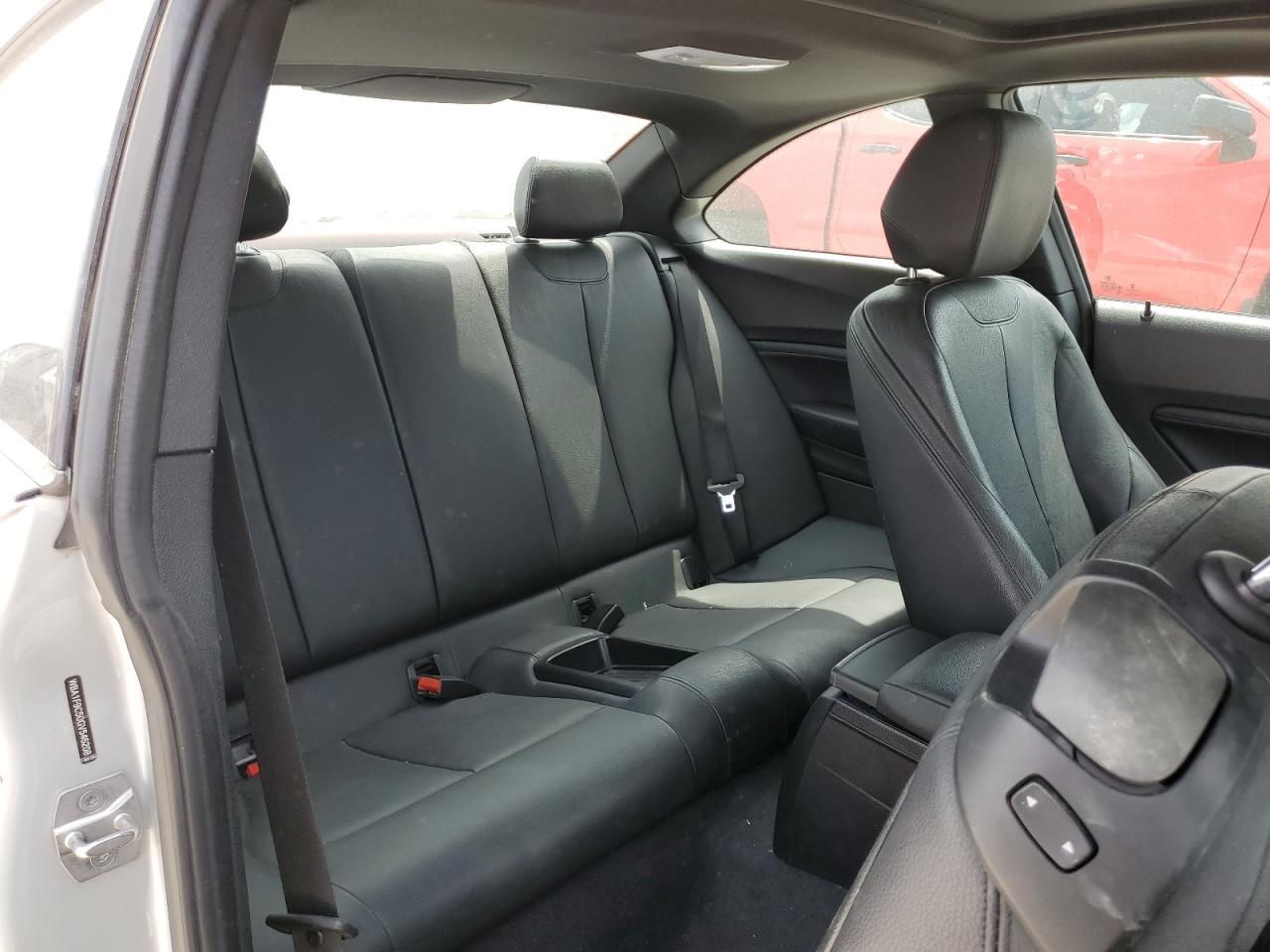 BMW 2 SERIES I SULEV