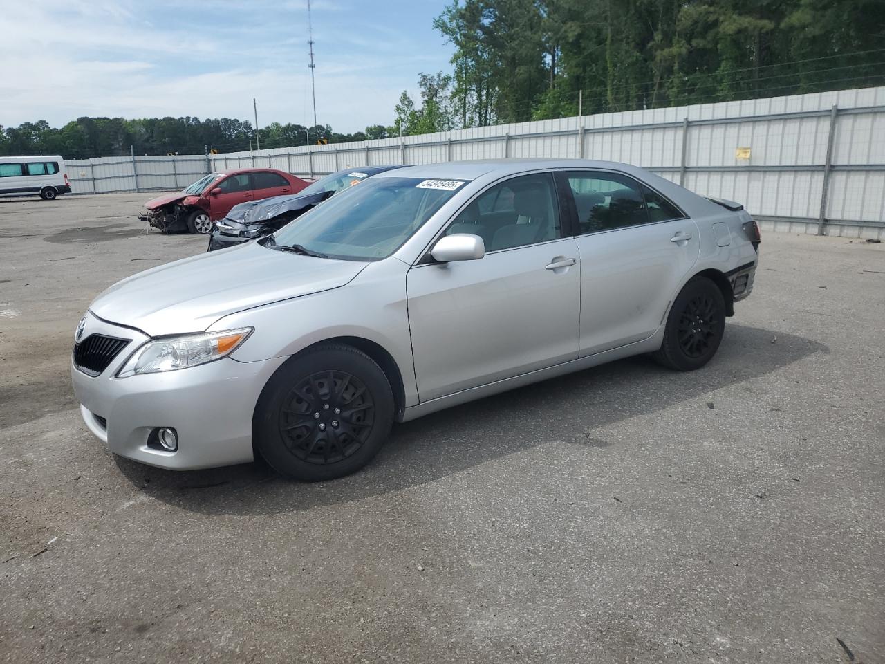 TOYOTA CAMRY BASE