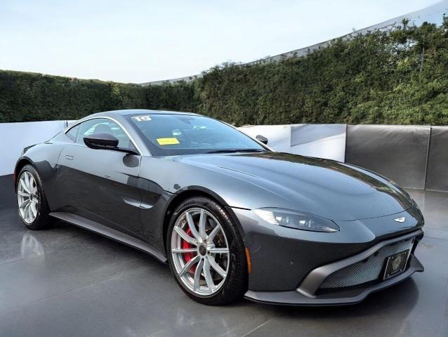 ASTON MARTIN VANTAGE