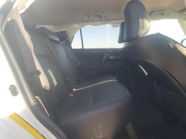 2018 TOYOTA 4RUNNER SR - JTEBU5JRXJ5502859