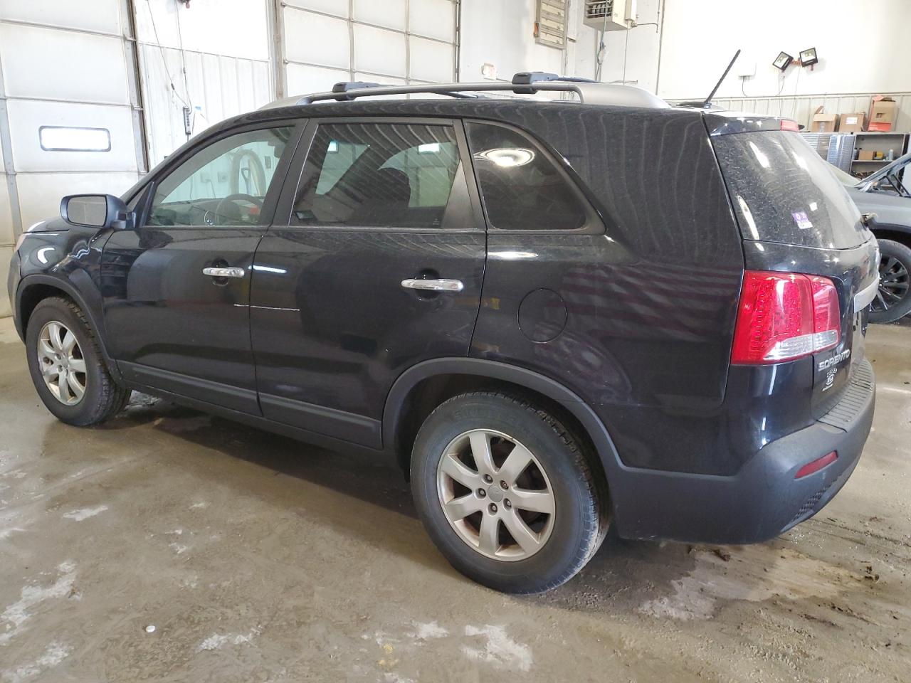 KIA SORENTO LX