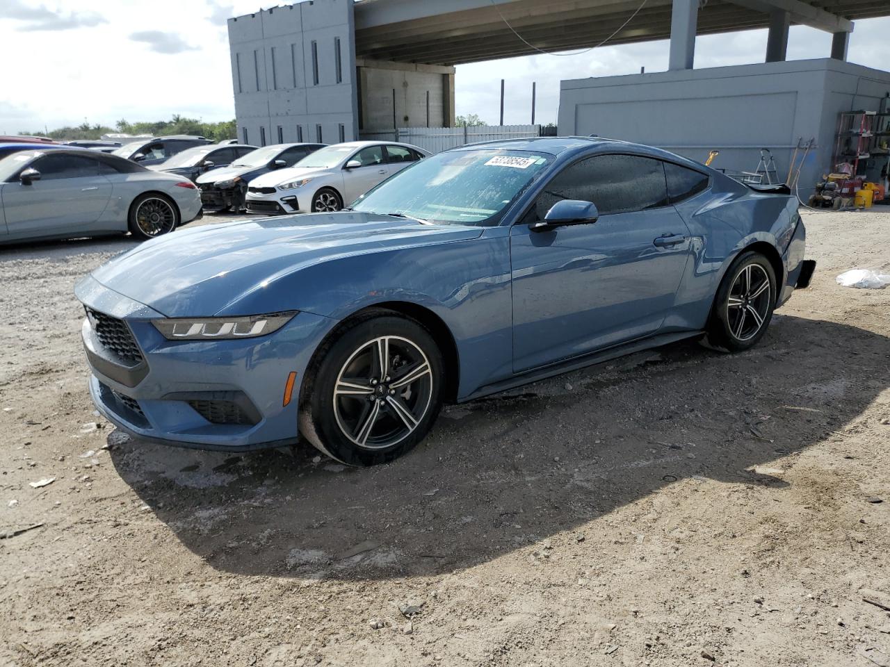 FORD MUSTANG