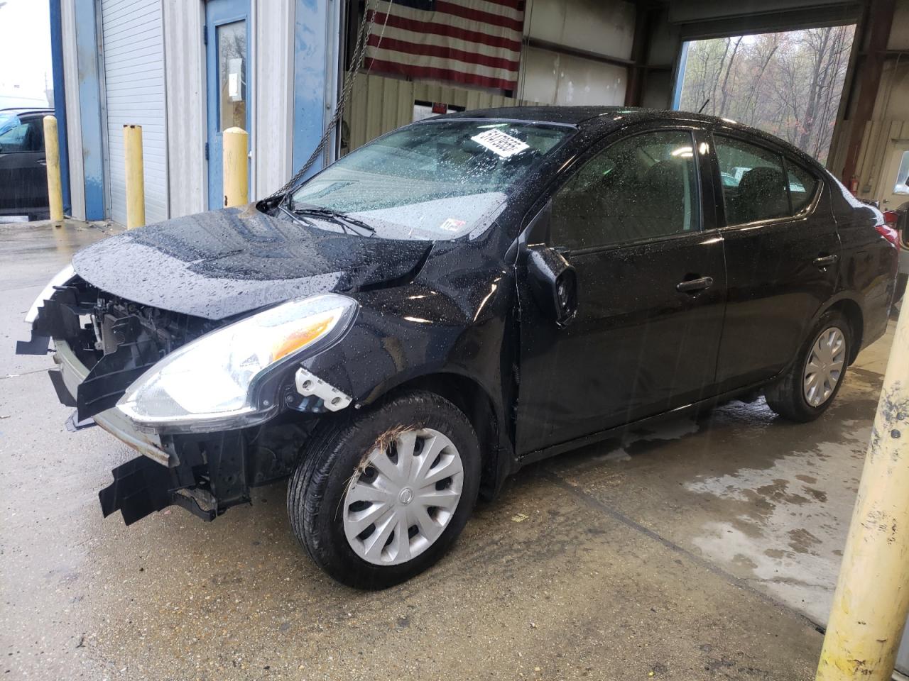 NISSAN VERSA S