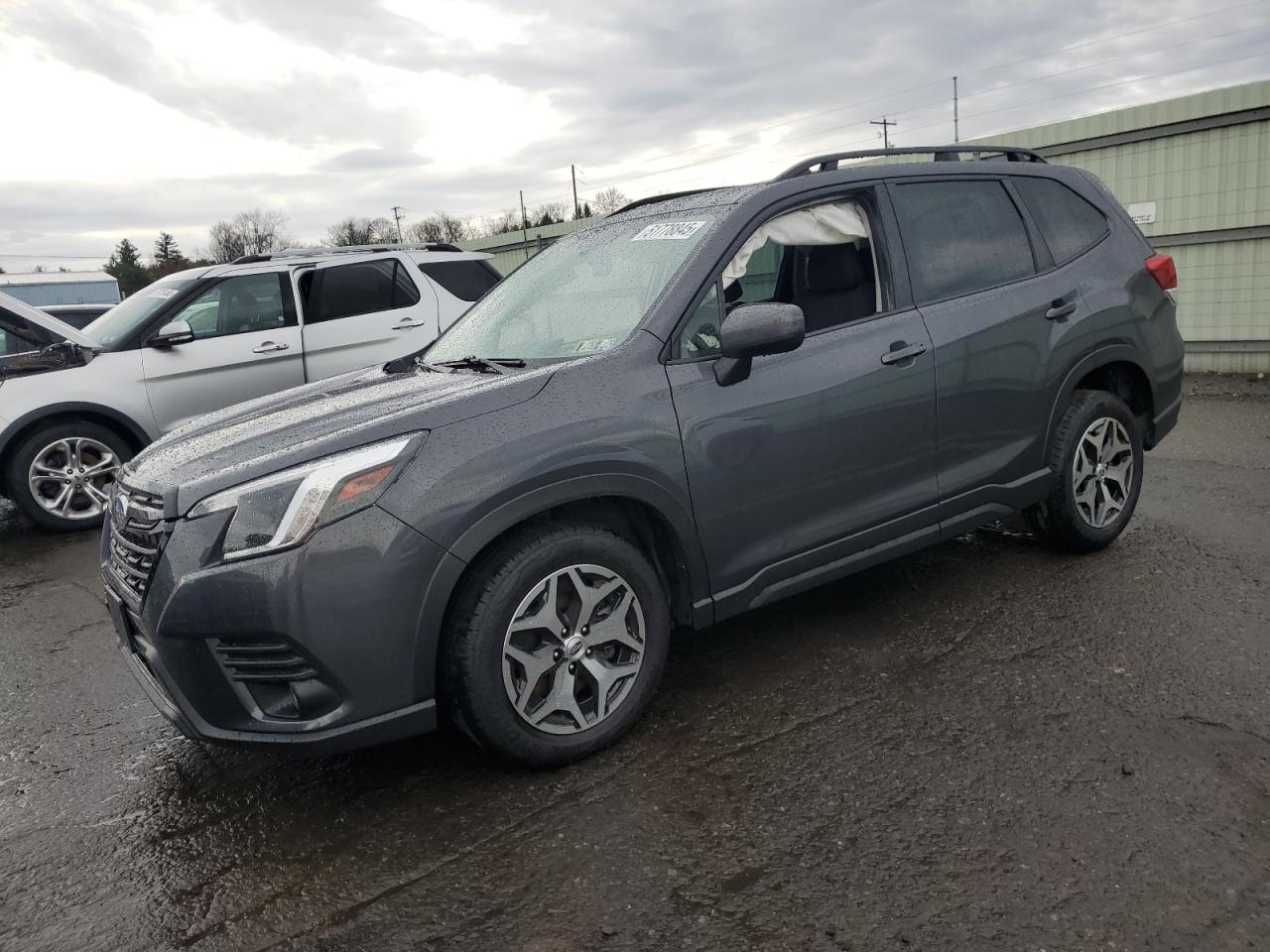 SUBARU FORESTER PREMIUM