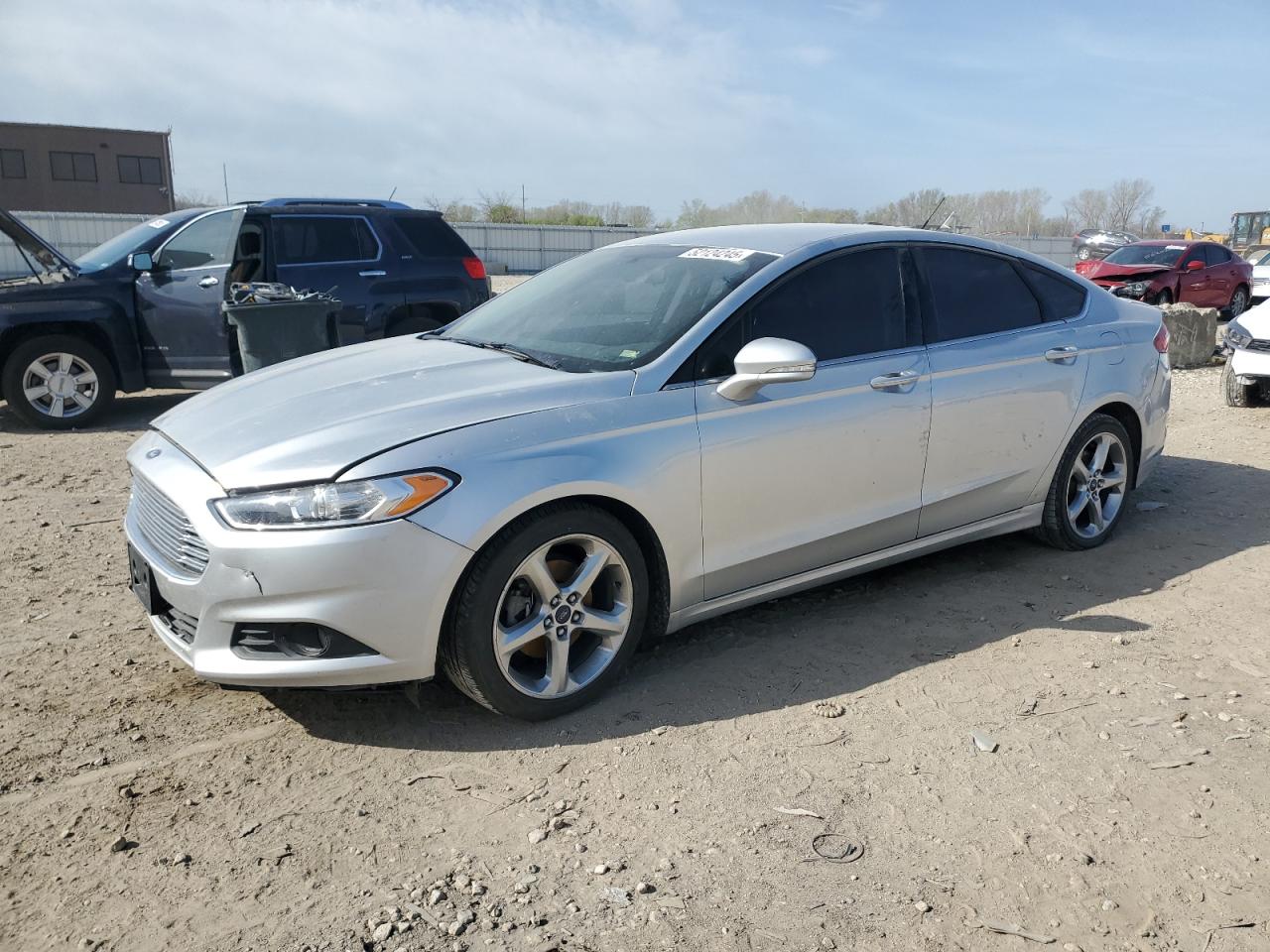FORD FUSION SE
