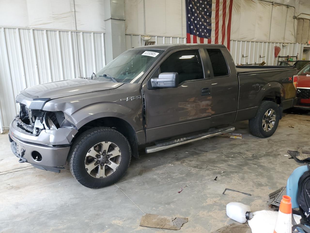 FORD F-150 SUPER CAB