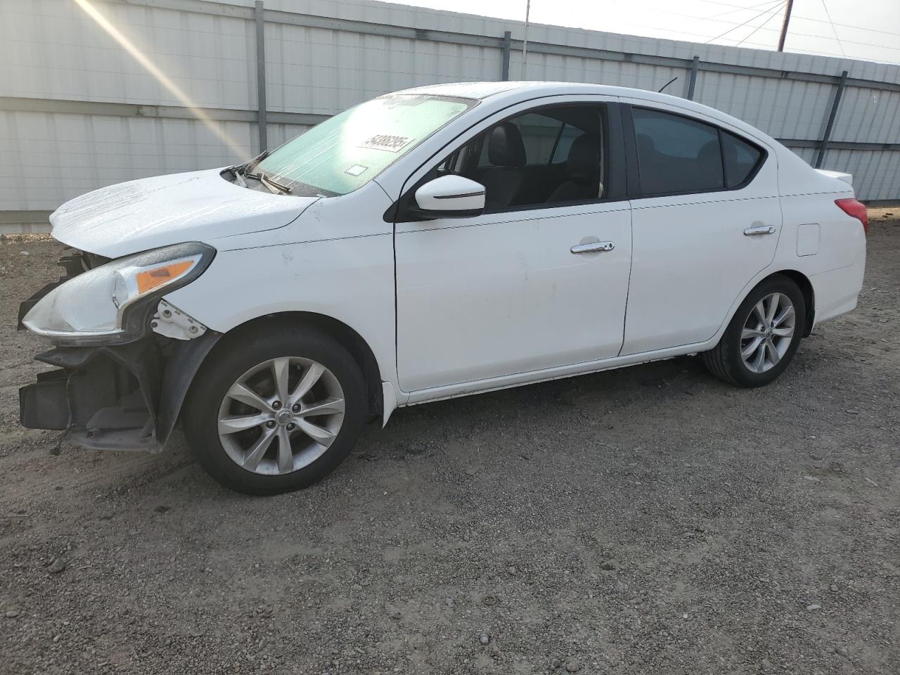 NISSAN VERSA S