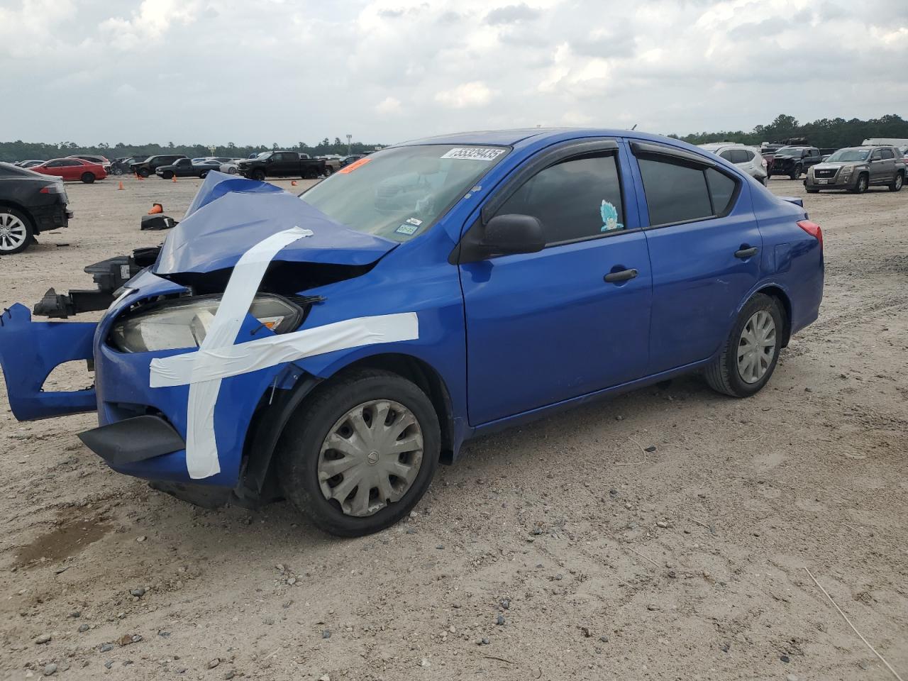 NISSAN VERSA S