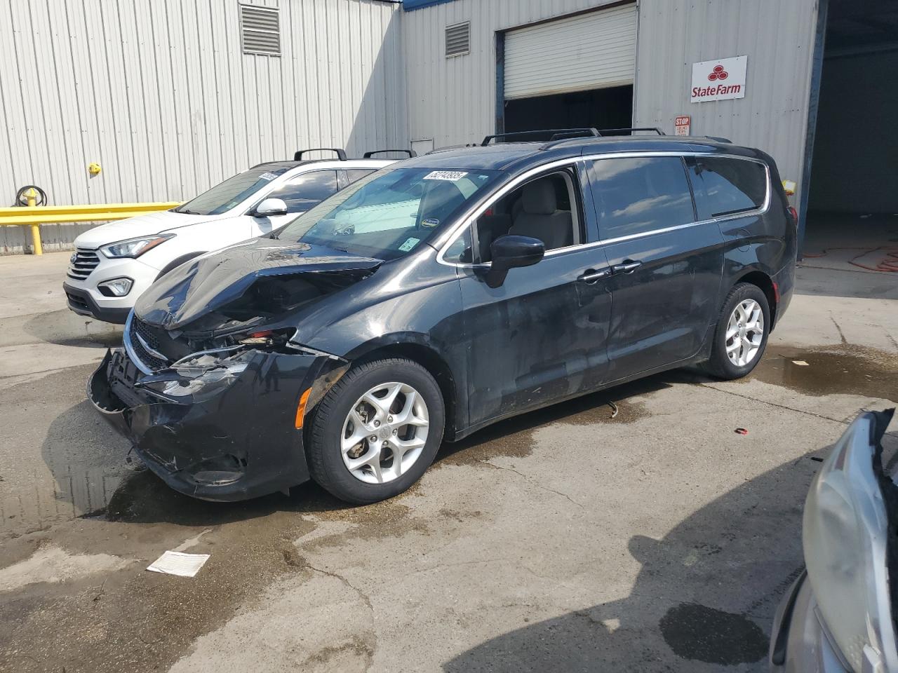 CHRYSLER PACIFICA TOURING
