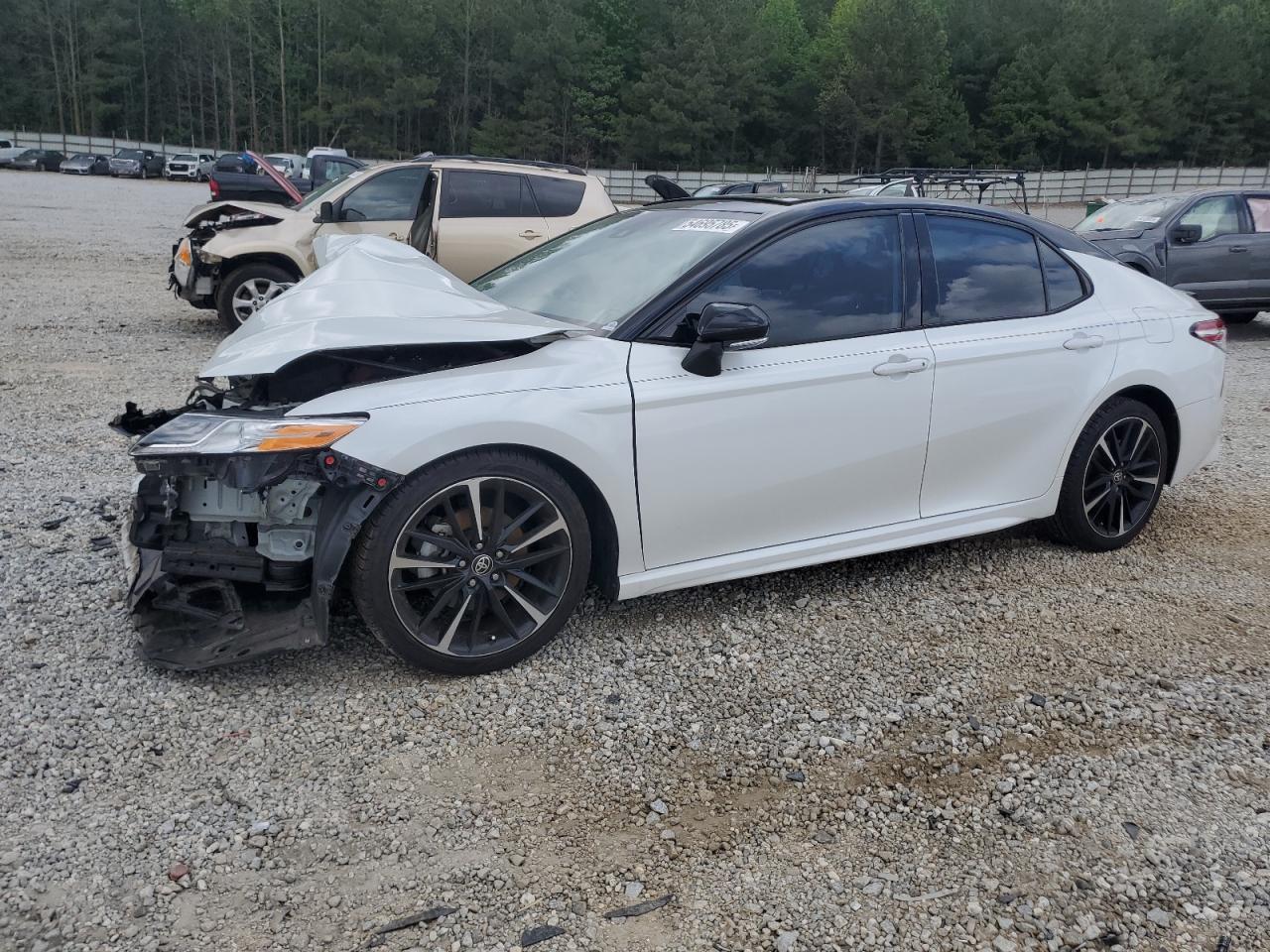 TOYOTA CAMRY XSE