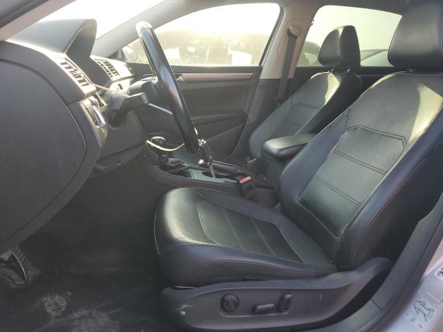2017 VOLKSWAGEN PASSAT R-L - 1VWDT7A31HC066865