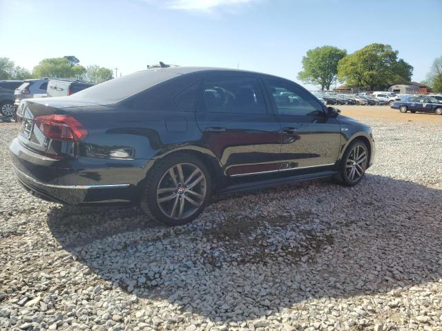2017 VOLKSWAGEN PASSAT R-L 1VWDT7A3XHC073670