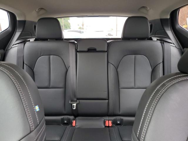 2025 VOLVO XC40 PLUS YV4L12UC8S2523037