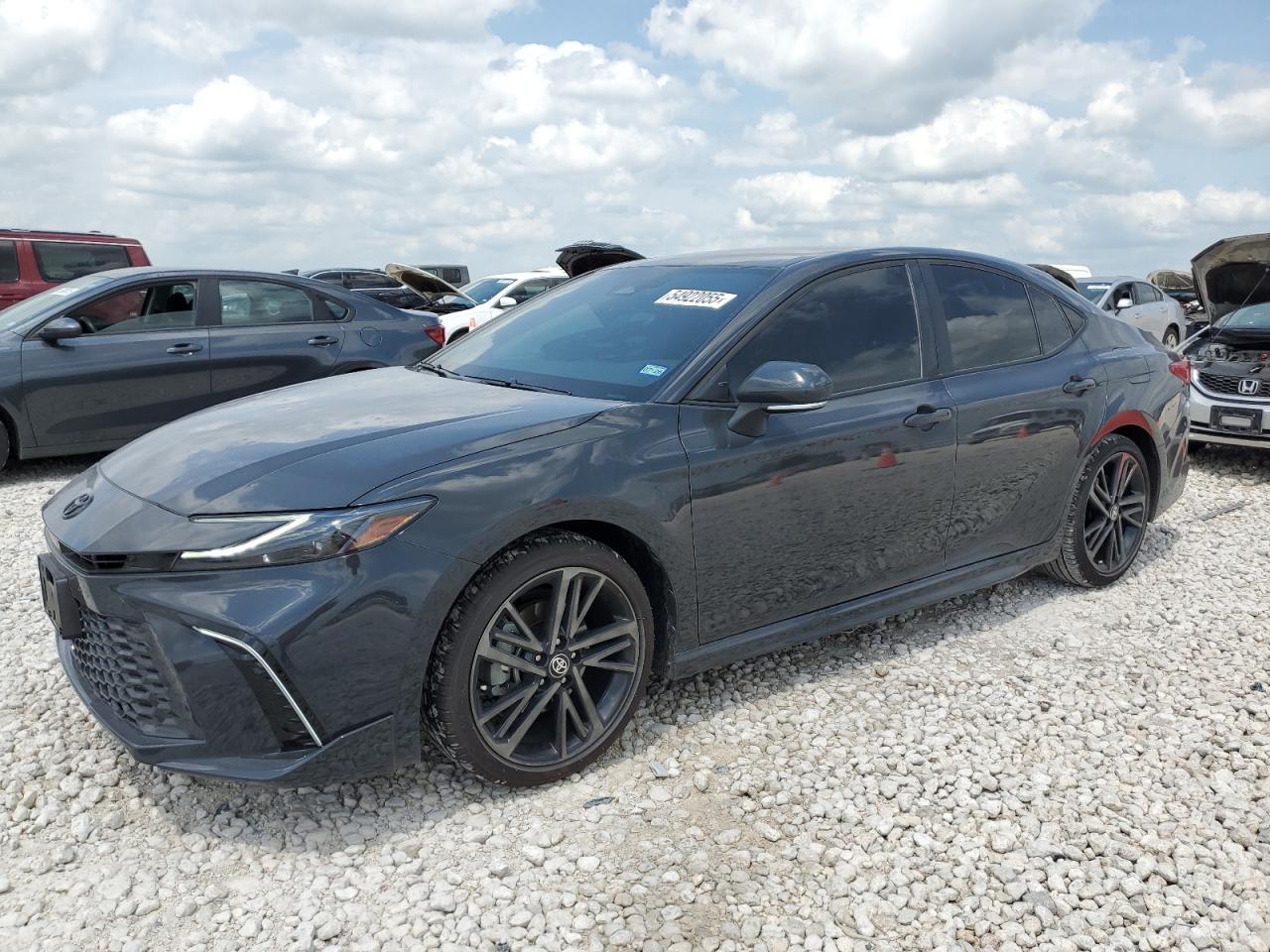 TOYOTA CAMRY XSE