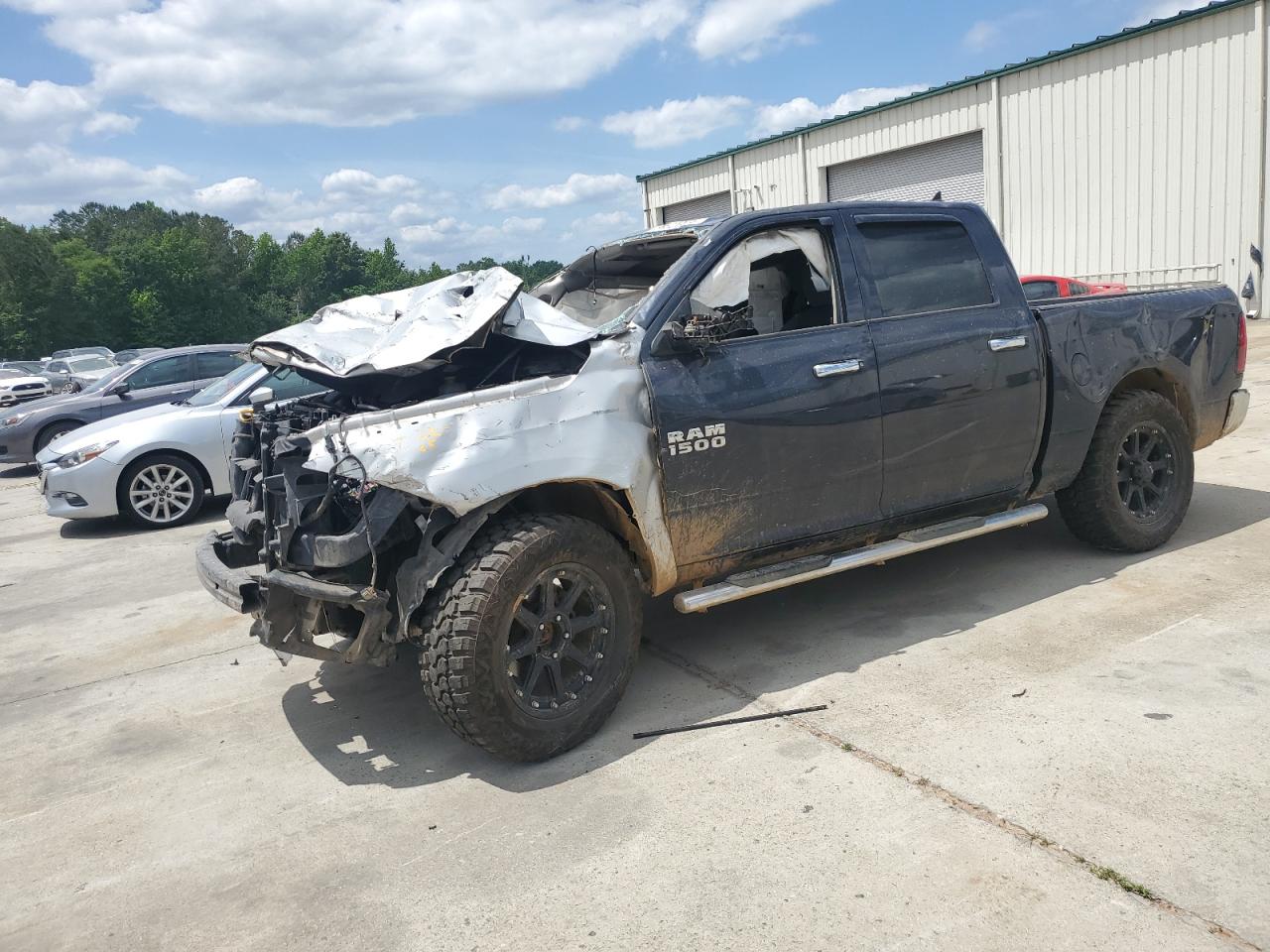 RAM 1500 SLT