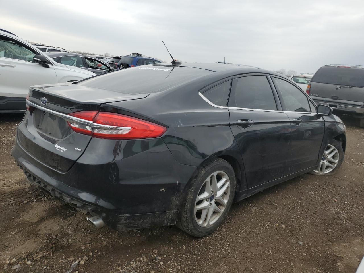 FORD FUSION SE