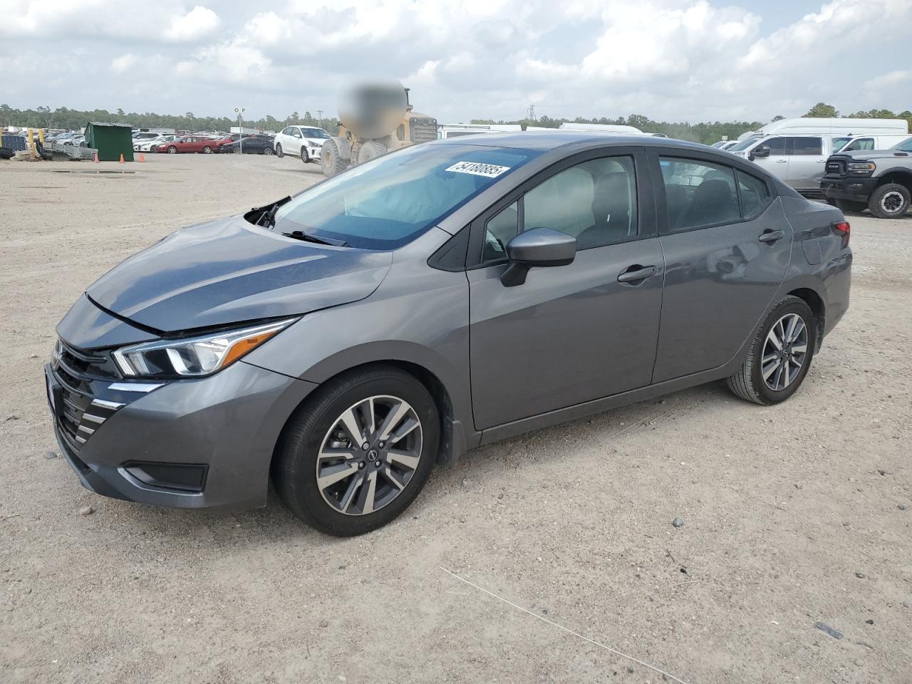 NISSAN VERSA SV