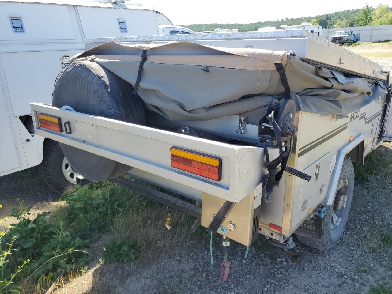 Lot #3260505308 2016 MARK POPUPTRAIL