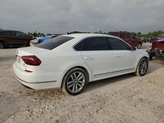 2017 VOLKSWAGEN PASSAT SEL - 1VWCT7A32HC026290