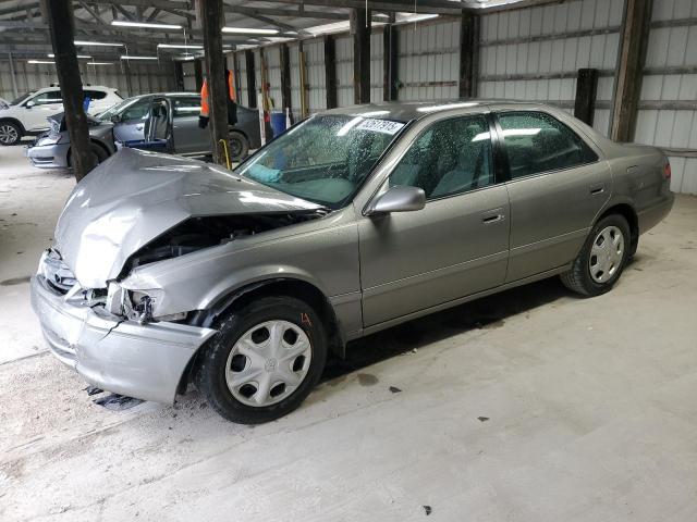 TOYOTA CAMRY CE