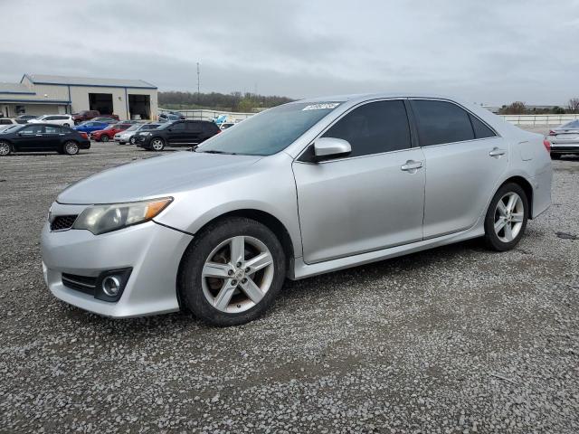 TOYOTA CAMRY BASE