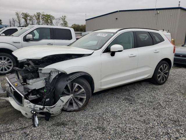 VOLVO XC60 B5 MOMENTUM