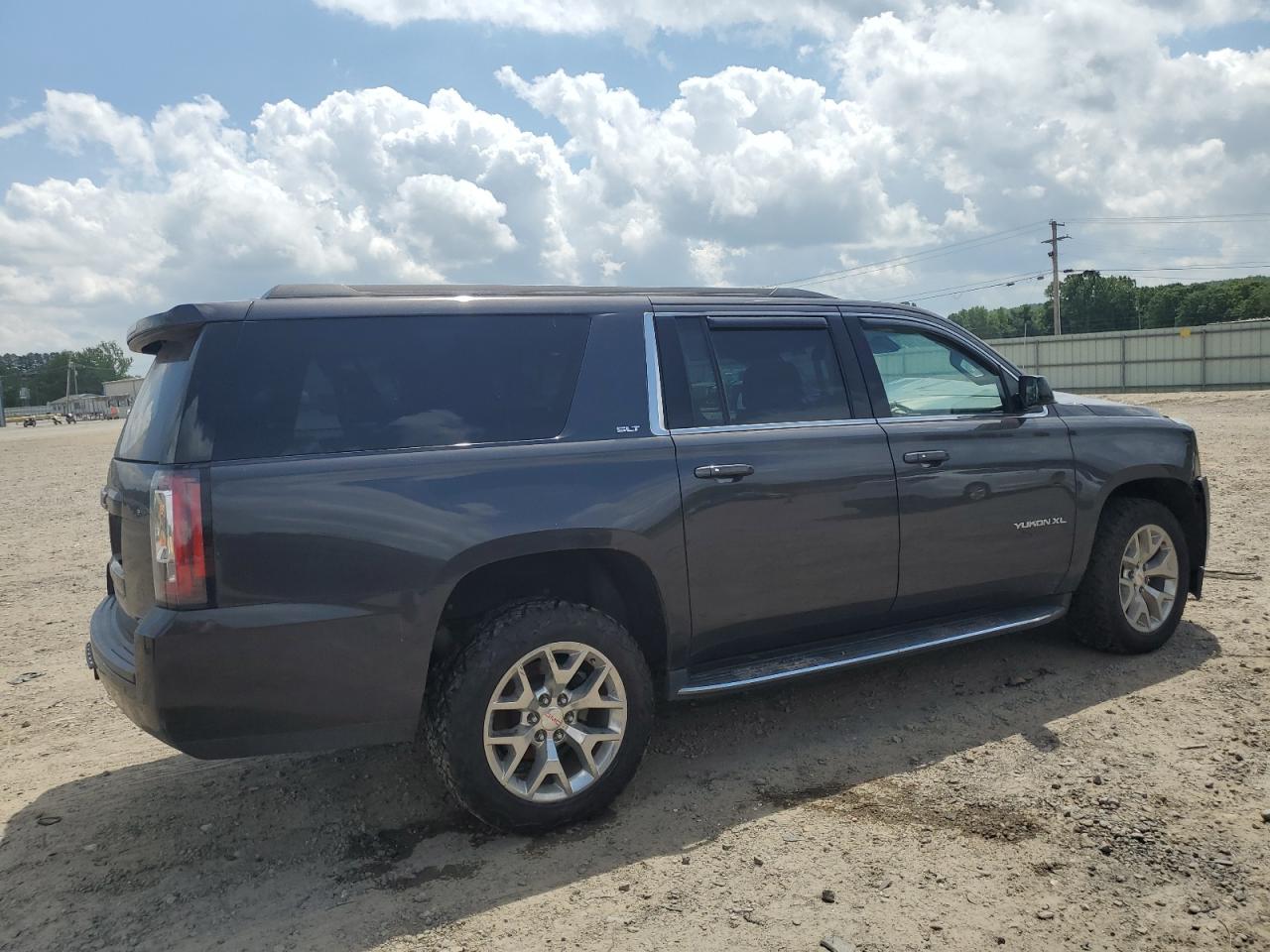 GMC YUKON K1500 SLT
