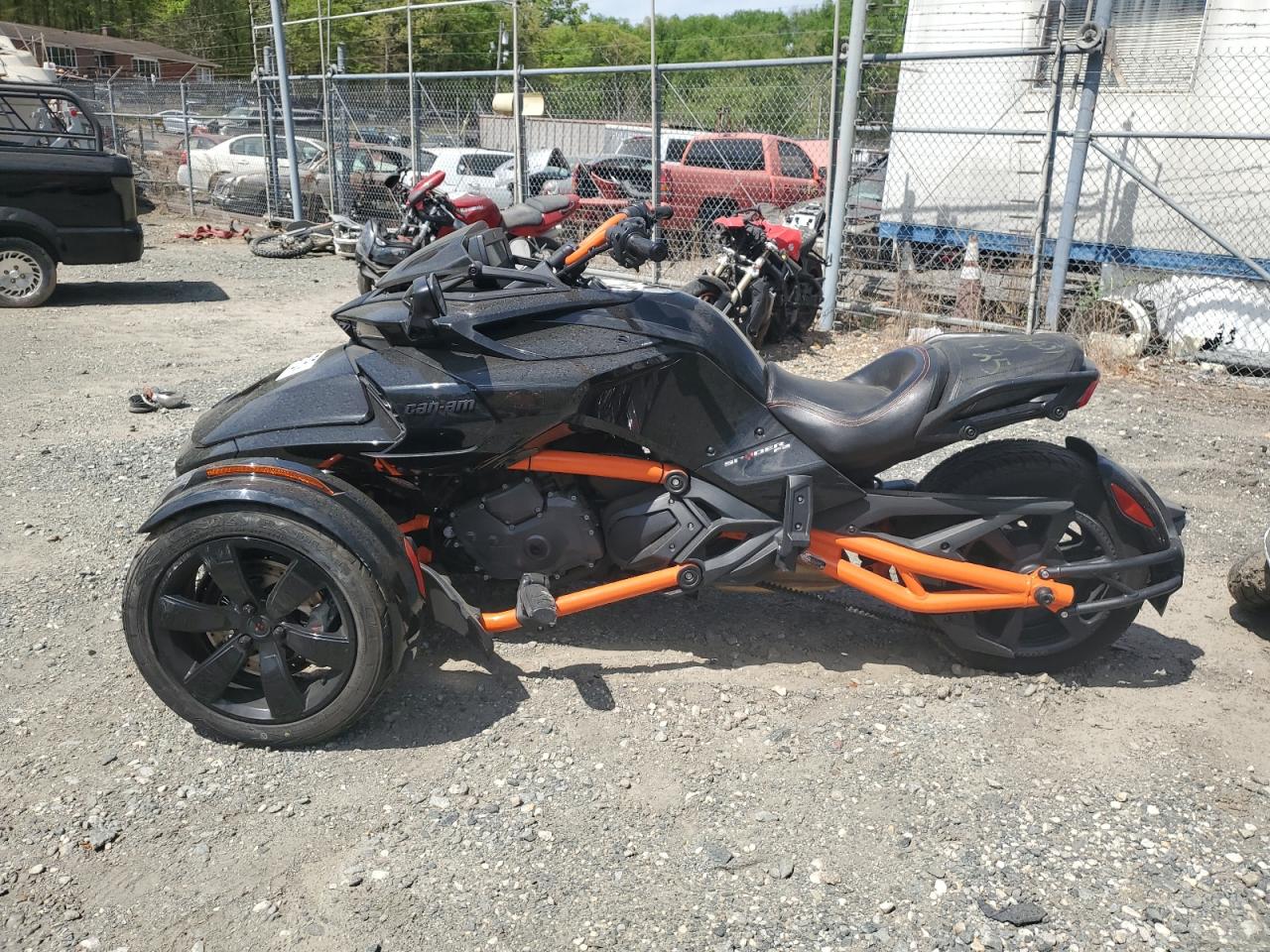 Lot #3142229316 2021 CAN-AM SPYDER ROA