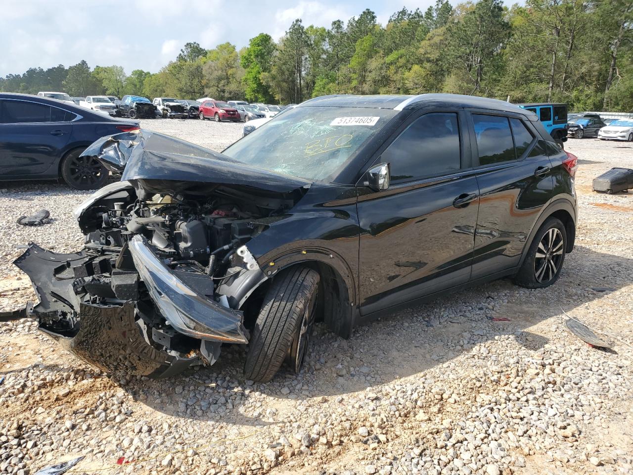NISSAN KICKS SV