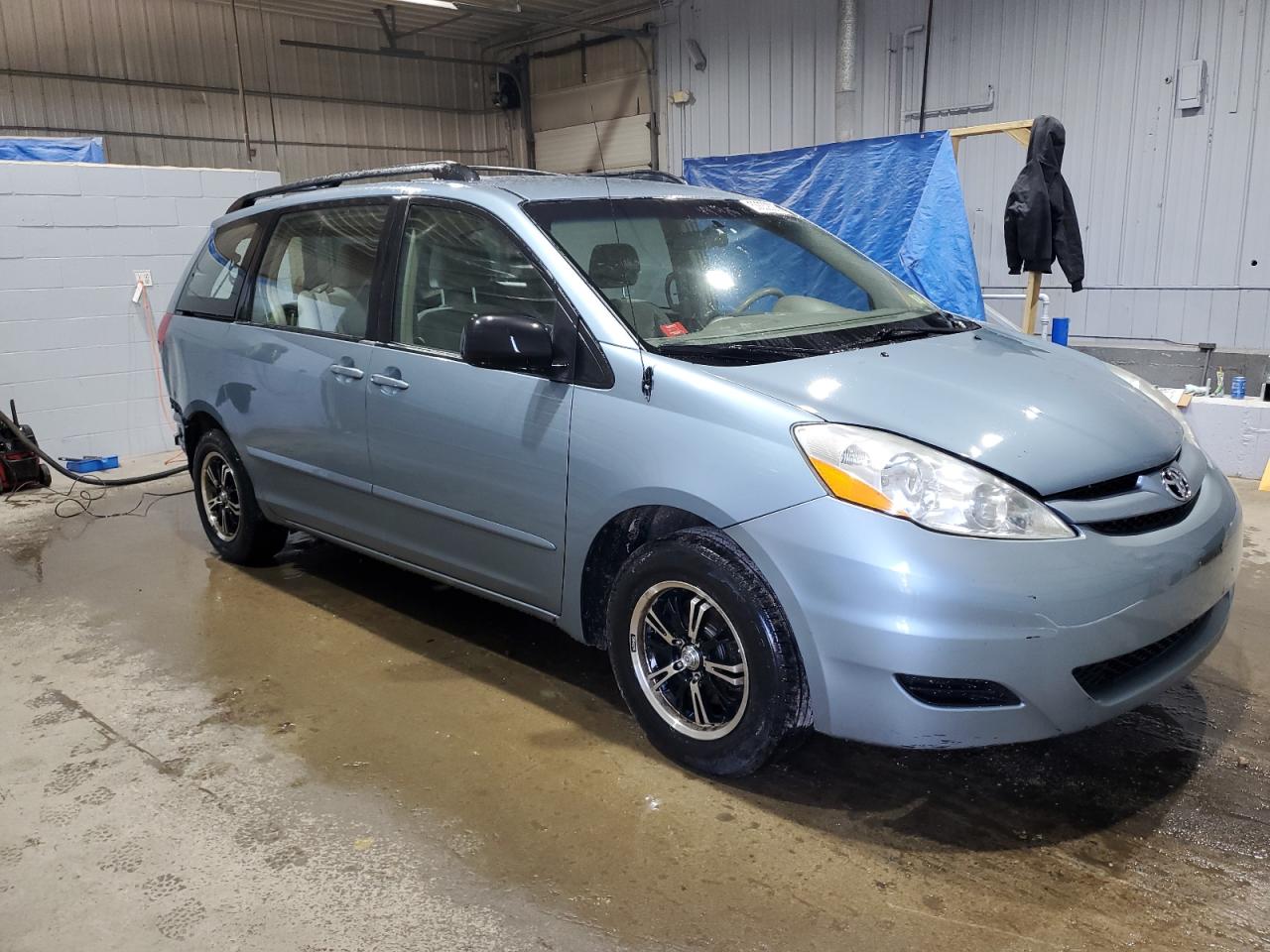 Lot #3266019536 2006 TOYOTA SIENNA CE