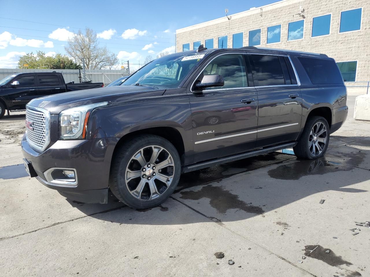 GMC YUKON DENALI