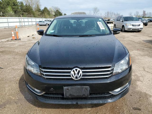 2015 VOLKSWAGEN PASSAT S - 1VWAS7A32FC121407