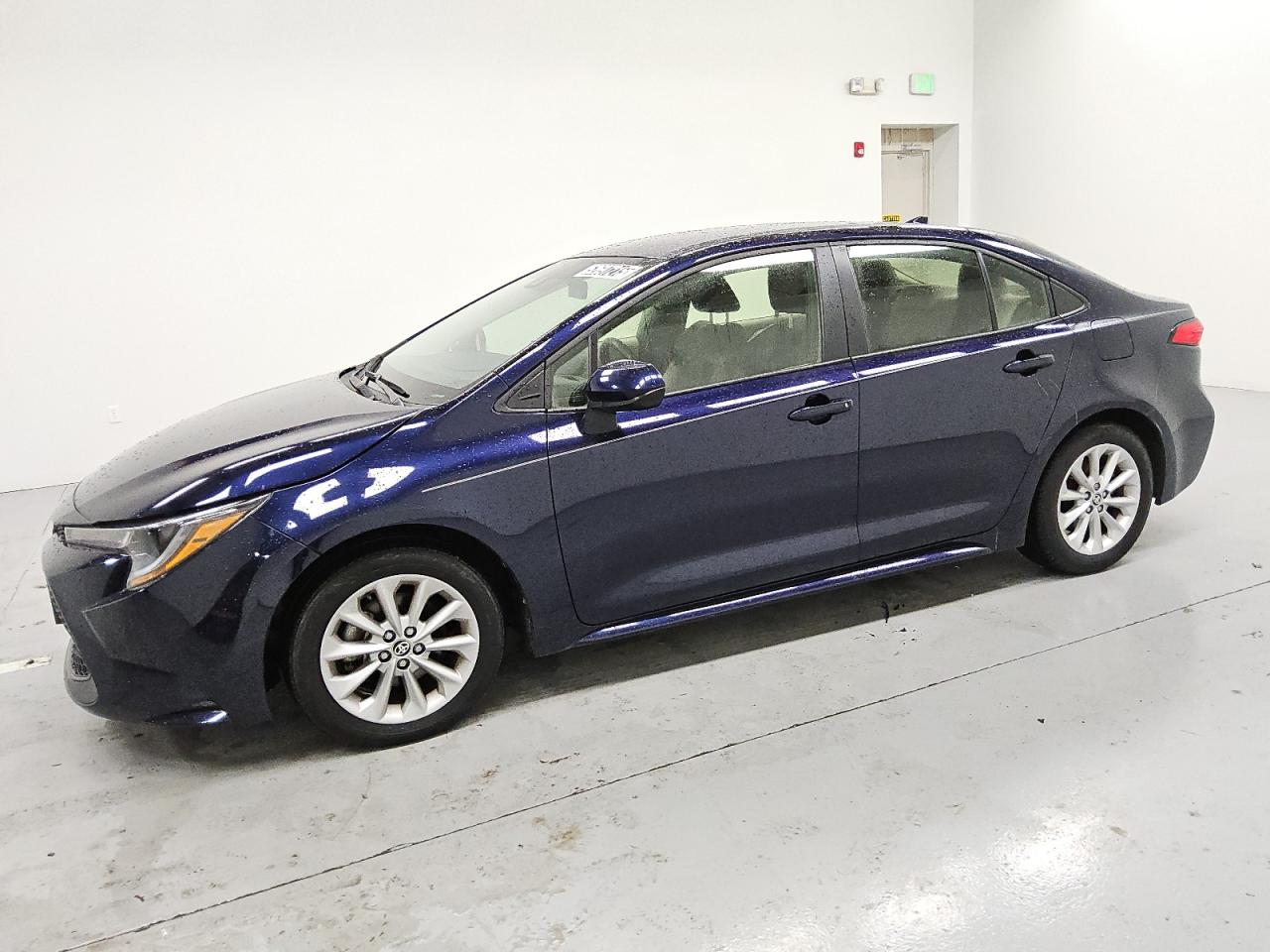TOYOTA COROLLA LE