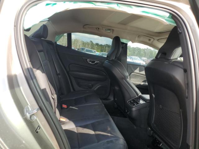 2019 VOLVO S60 T5 INS 7JR102FL2KG004712
