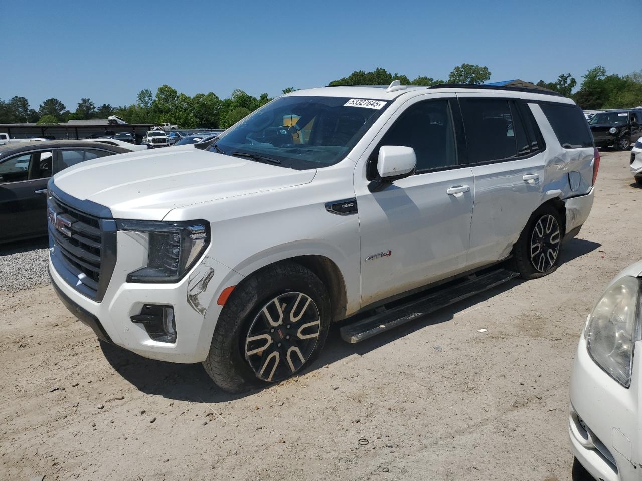 GMC YUKON AT4