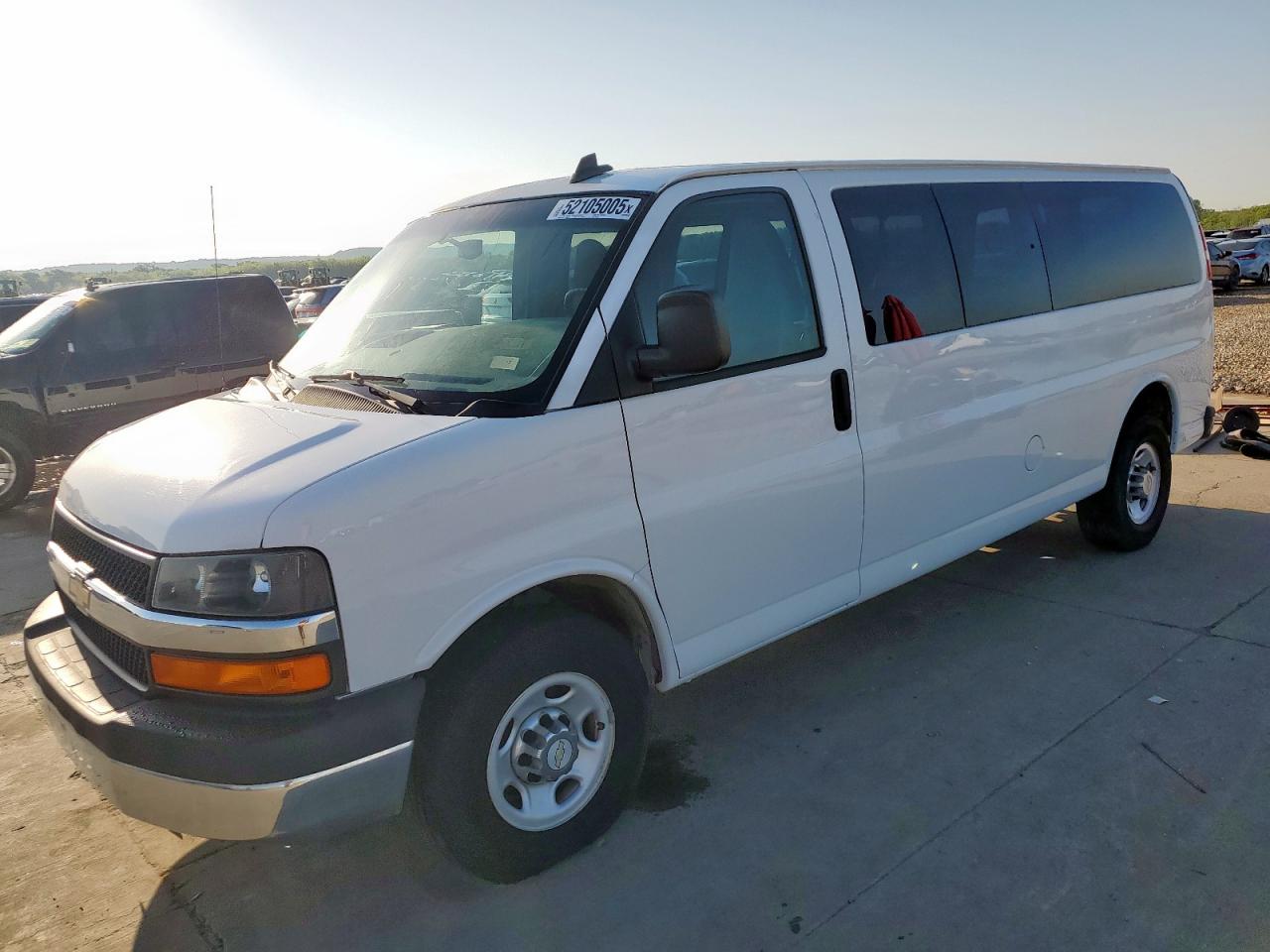 CHEVROLET EXPRESS LT