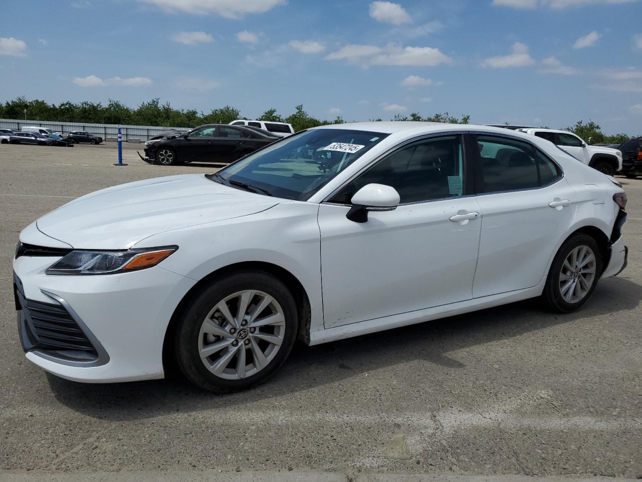 TOYOTA CAMRY LE