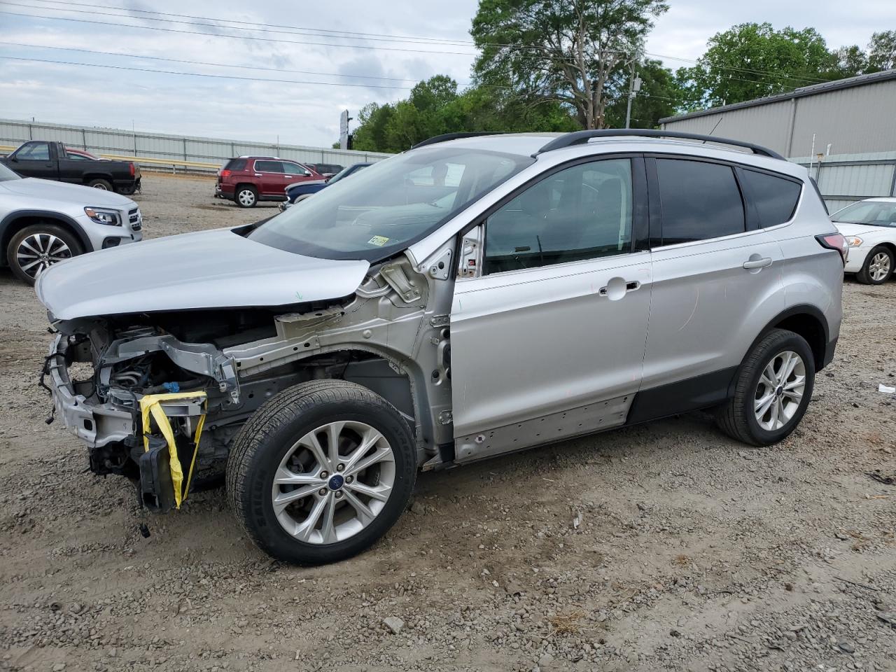 FORD ESCAPE SE
