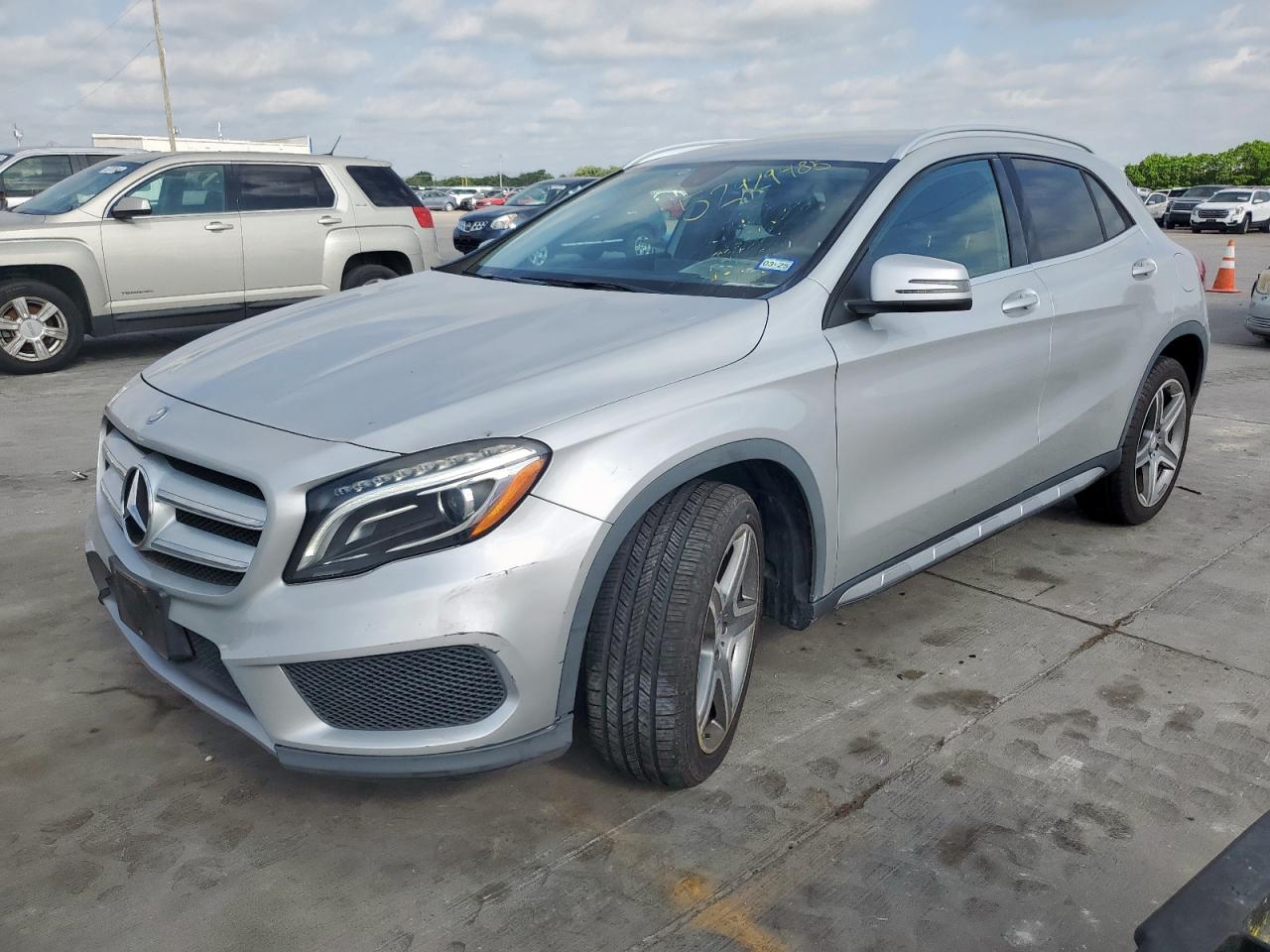 MERCEDES-BENZ GLA-CLASS 250