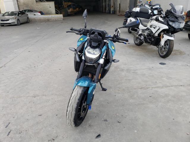 BMW F 900 R 2025 blue   WB10K8308S6L13461 photo #3