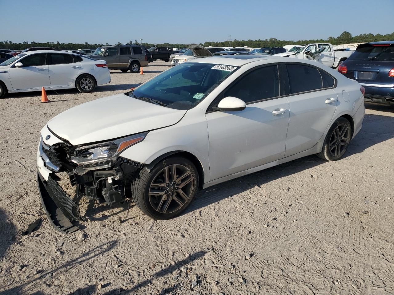 KIA FORTE GT LINE