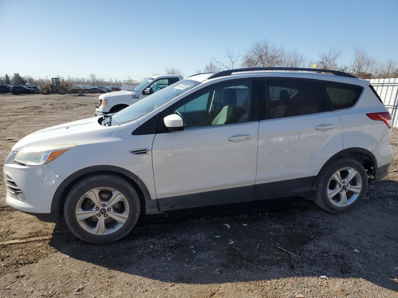 FORD ESCAPE SE
