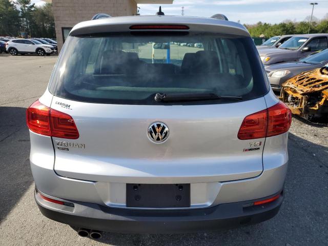 2017 VOLKSWAGEN TIGUAN S WVGBV7AX0HK053081
